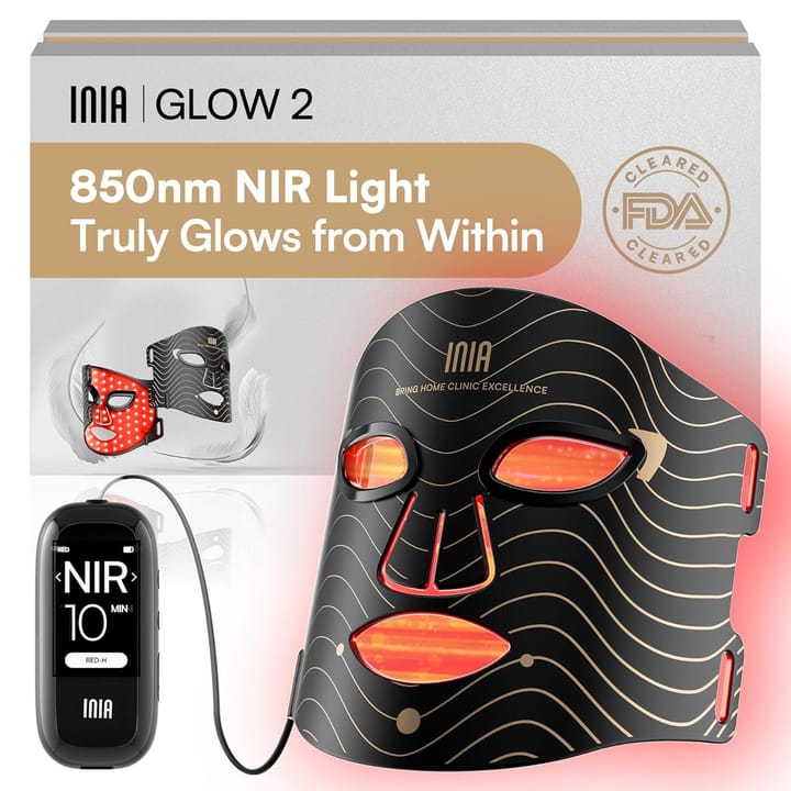 INIA LED face mask with near-infrared